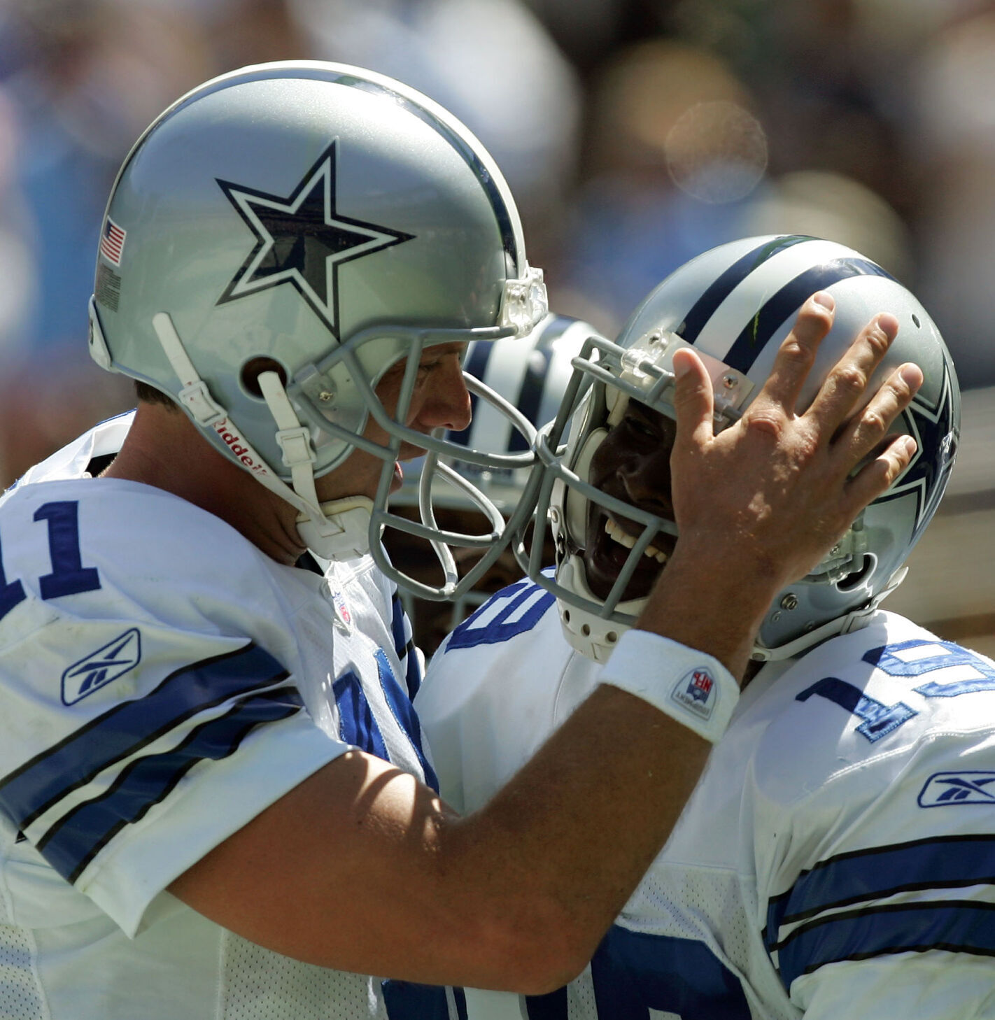 2005: Drew Bledsoe becomes 10th QB to throw for 40,000 yards in career